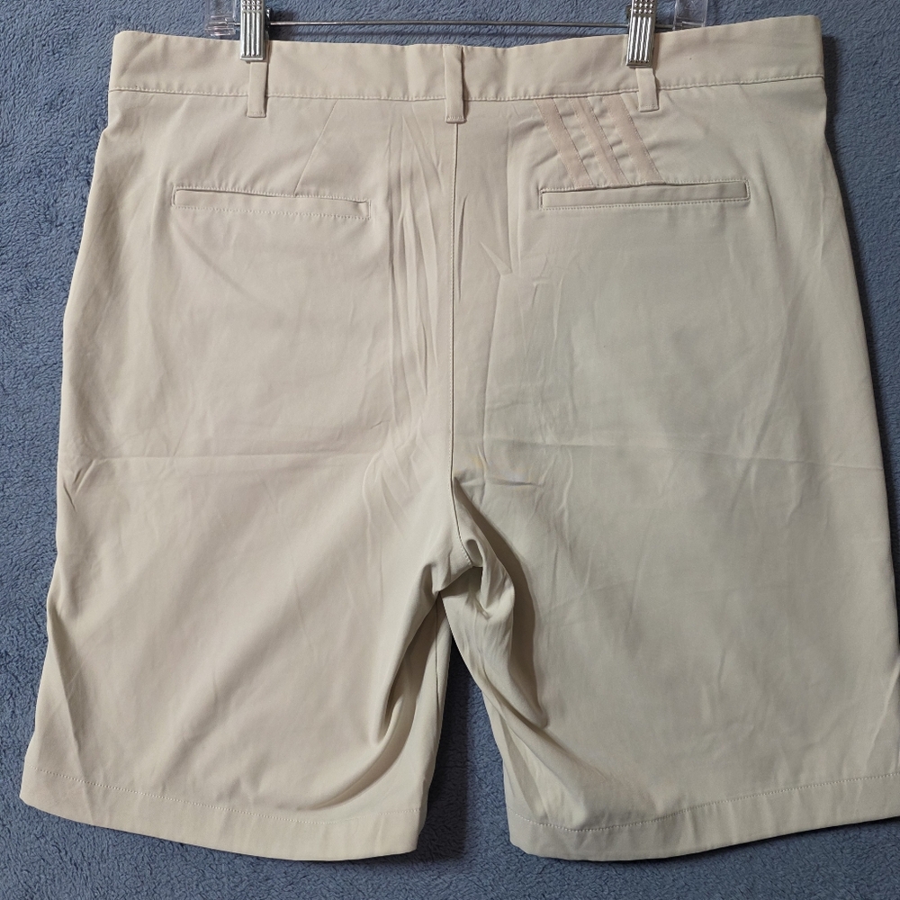 Adidas Men's 38 Ultimate365 Golf Shorts Cream Beige Flat Front